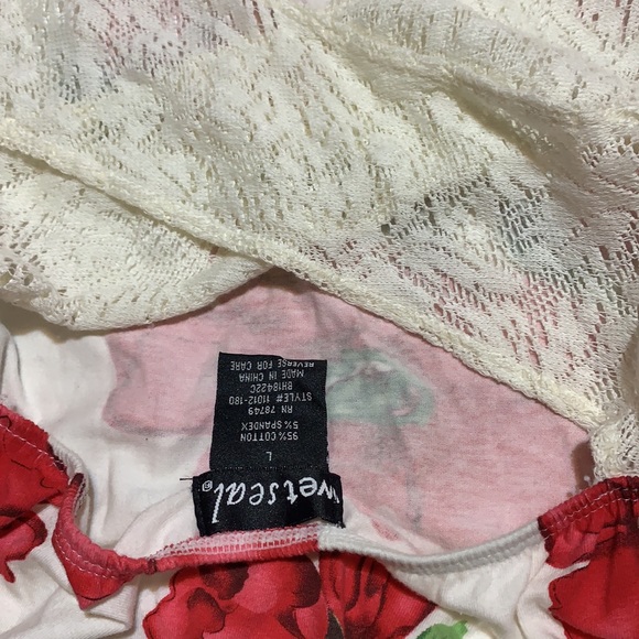 Wet seal flower dress🌺 - Picture 7 of 7